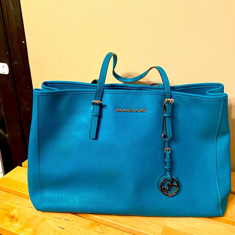 Michael Kors purse - Teal gently used